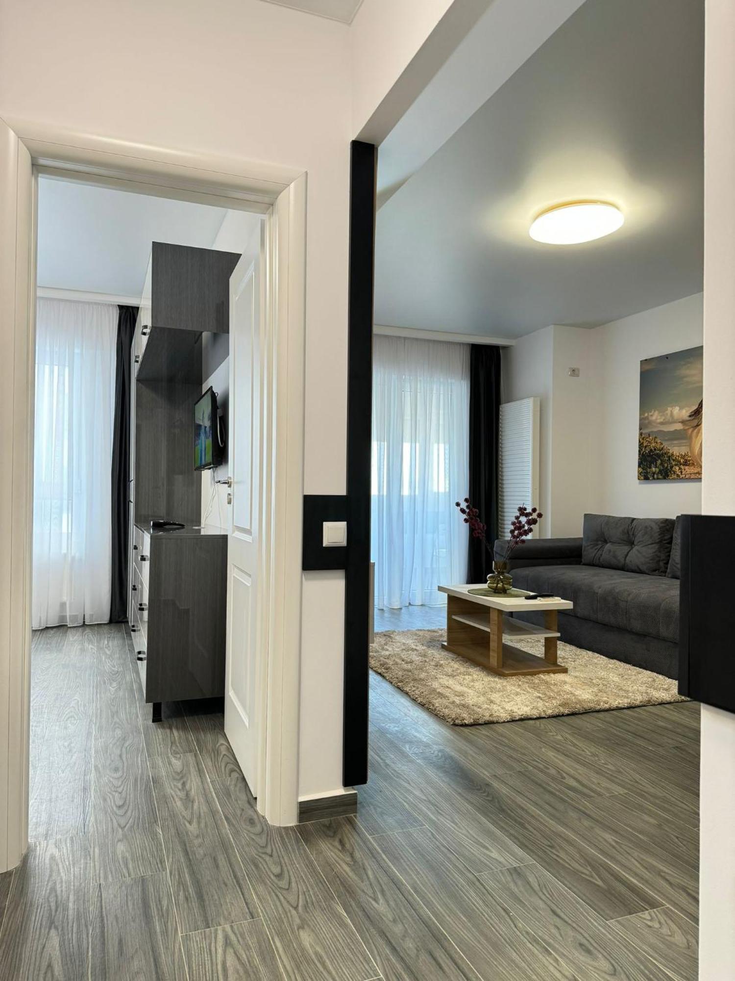 Luxury Glam Apartments Central Adress Bucuresti With Parking מראה חיצוני תמונה