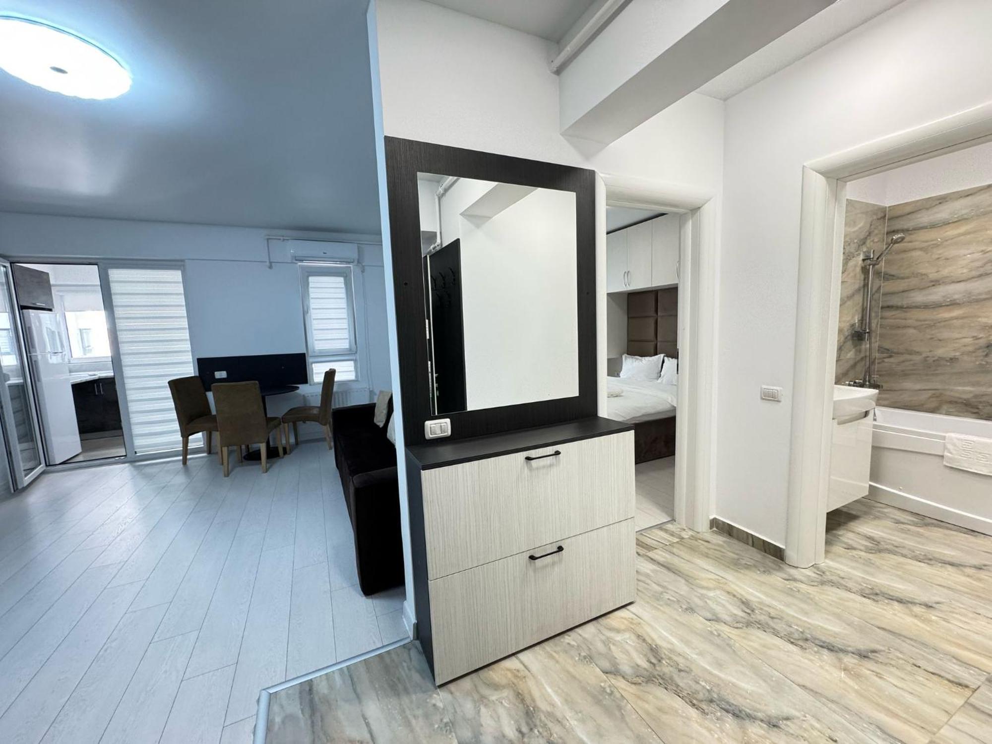 Luxury Glam Apartments Central Adress Bucuresti With Parking מראה חיצוני תמונה